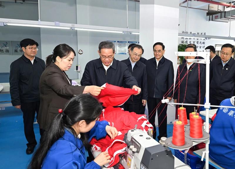 李强在贵州调研时强调毫不放松抓好各项政策举措落实扎实有效巩固拓展脱贫攻坚成果
