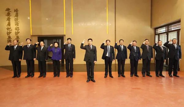 说明: https://mmbiz.qpic.cn/mmbiz_jpg/hjlKMX1GuUsdj3oKWG5gko5x3ySKvMQ0DLm656PLiag3sl7UvwIHFTKKLEO1WMvo9YYfl1QdPybDYmJ0iaAiaBQTA/0?wx_fmt=jpeg